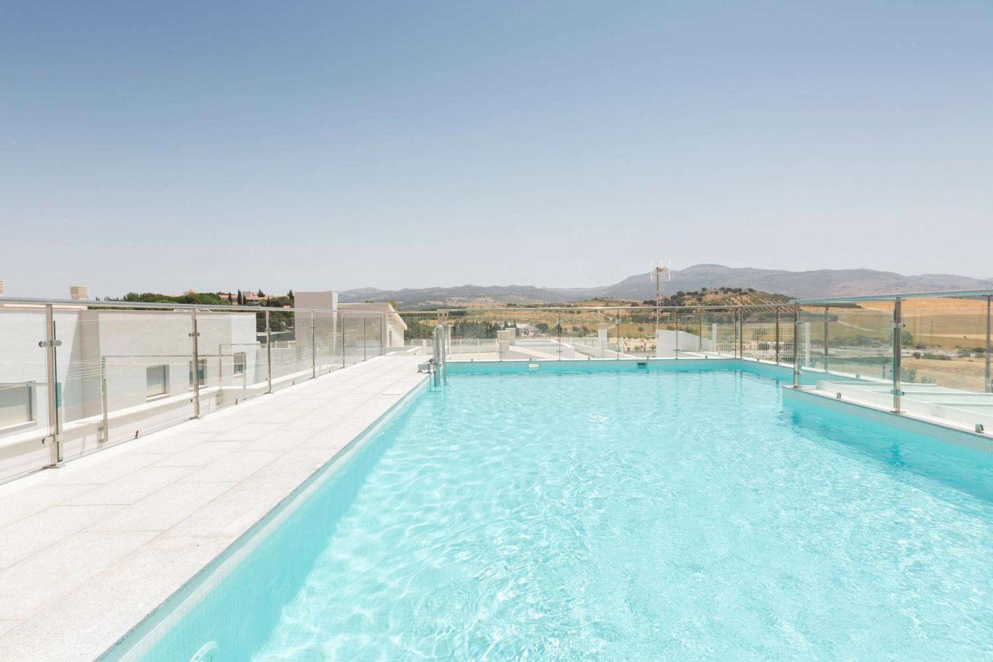 Apartamentos Martalia Aticos Deluxe روندا المظهر الخارجي الصورة